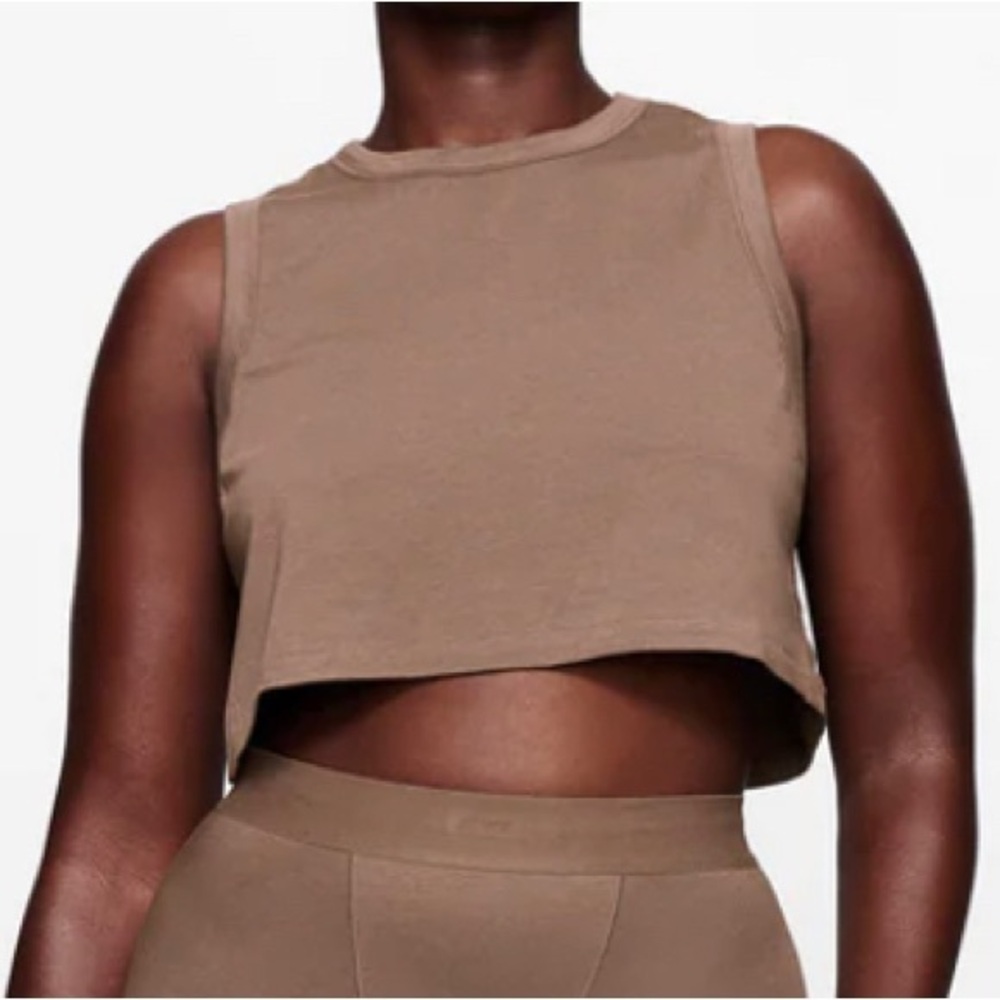 SKIMS Cropped Tank Top in Brown